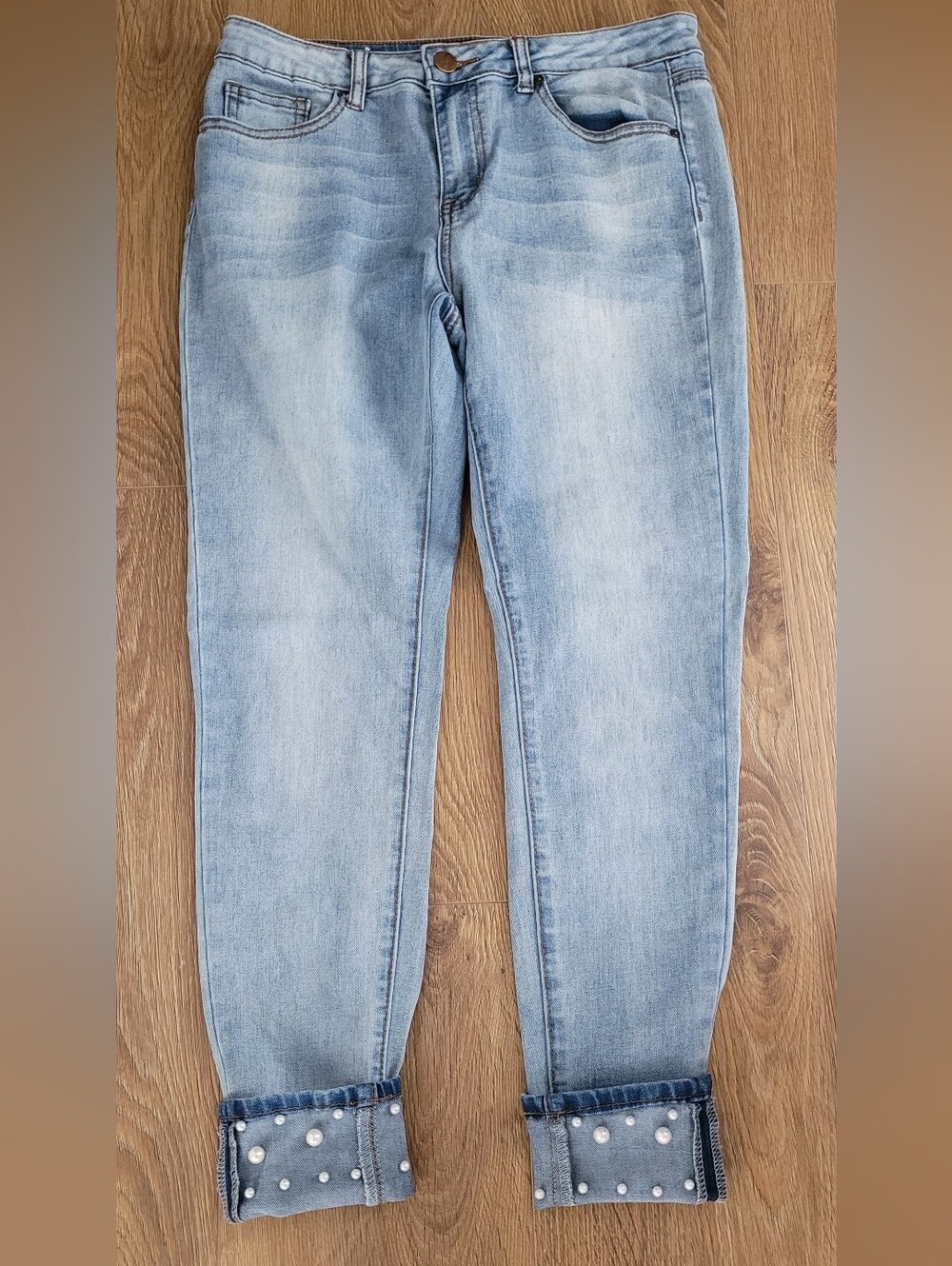 Ardene Eightytwo Light Wash Blue Boyfriend Jeans with Pearl Cuffs